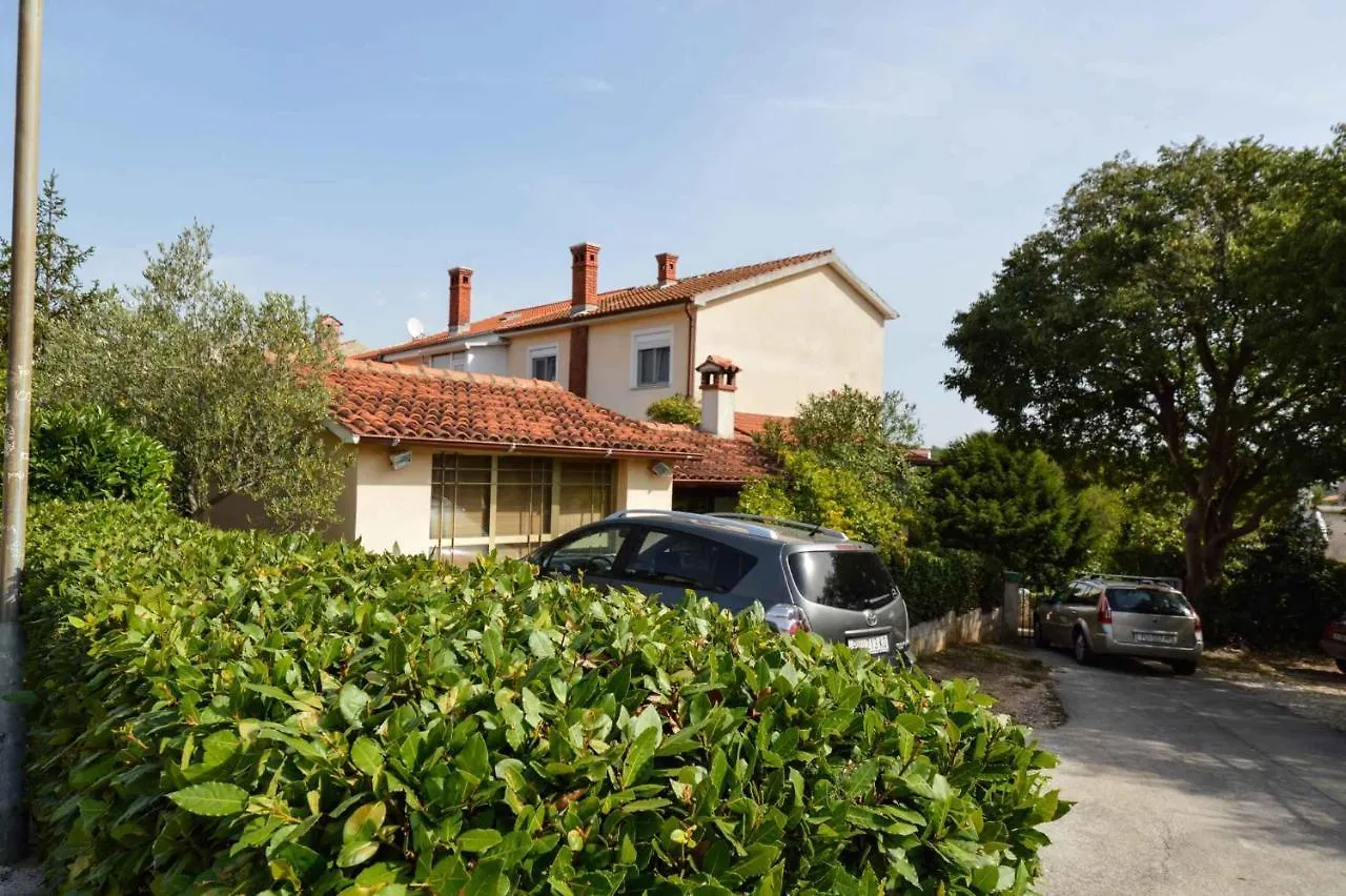 Apartment In Pula/Istrien 11335 Vintijan